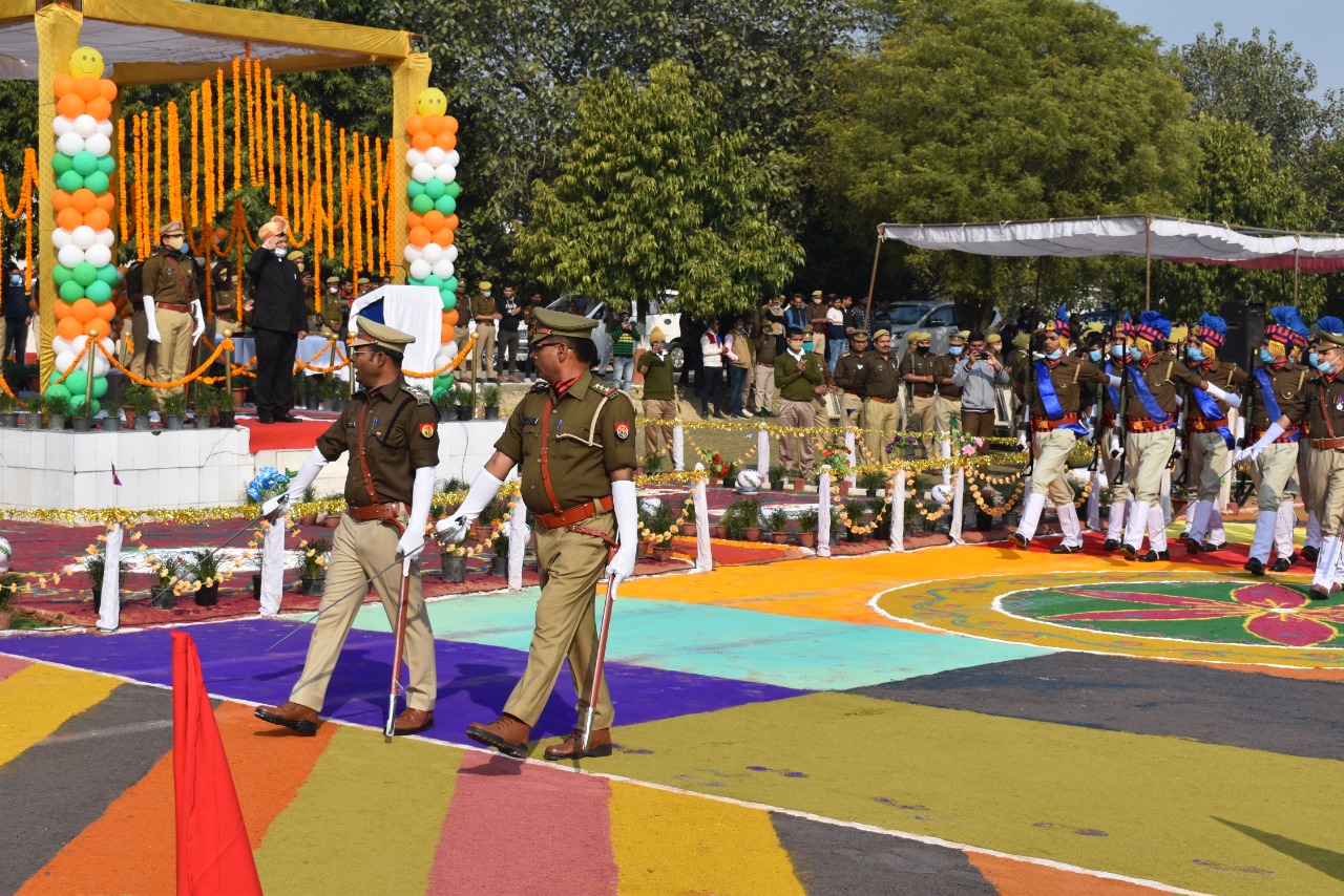 राजधानी लखनऊ में73वां गणतंत्र दिवस उत्साह एवं गरिमा के साथ मनाया गया