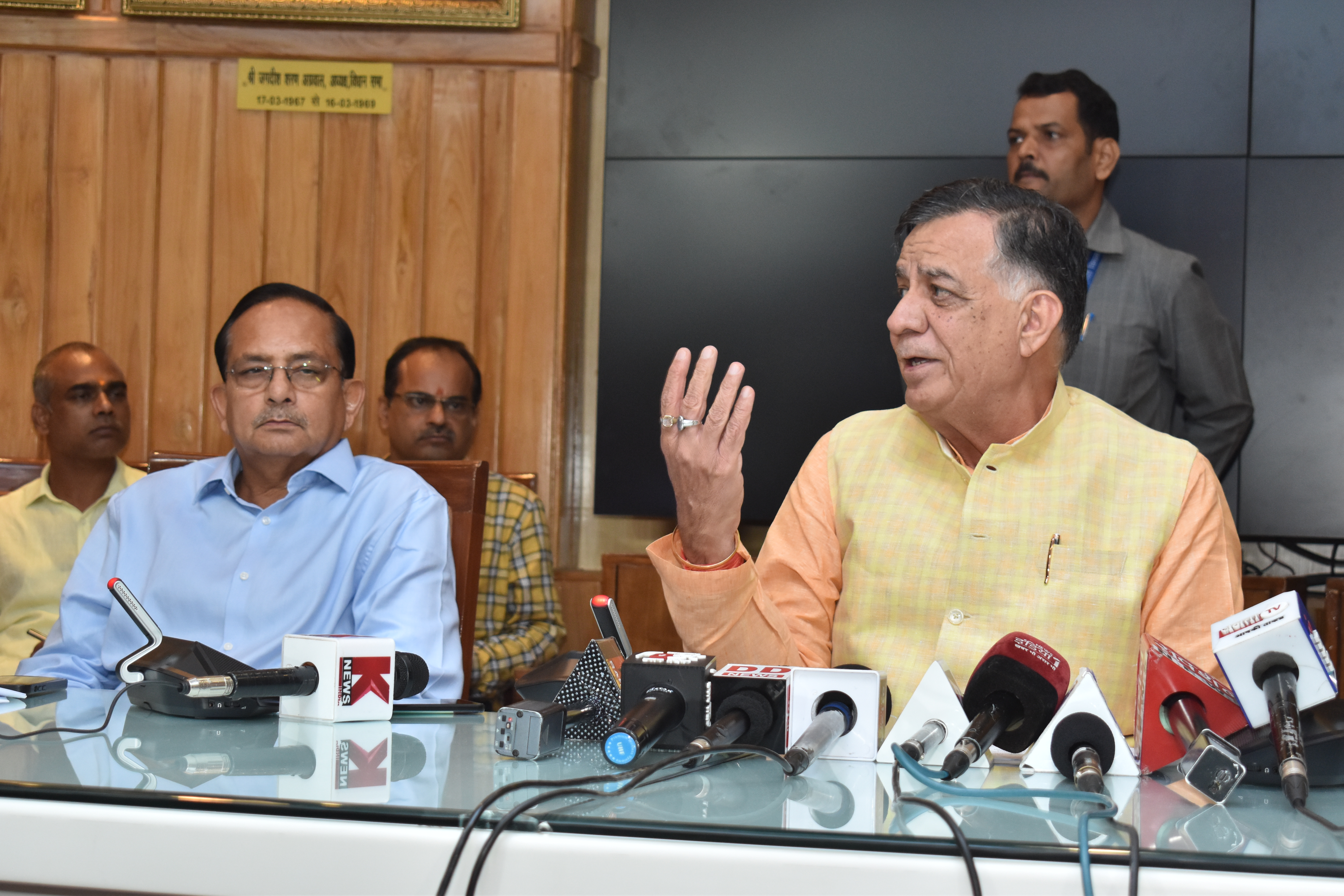 वि.अध्यक्ष ने छह माह के कार्यकाल की उपलब्धियों को किया साझा, कहा इन महीनों में बदली अवधारणा