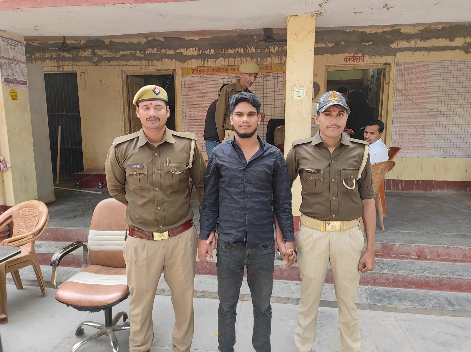 थाना कोतवाली क्षेत्रार्न्तगत मारने के मामले में वांछित एक अभियुक्त गिरफ्तार, कब्जे से अवैध प्रतिबंधित तमंचा व कारतूस बरामद