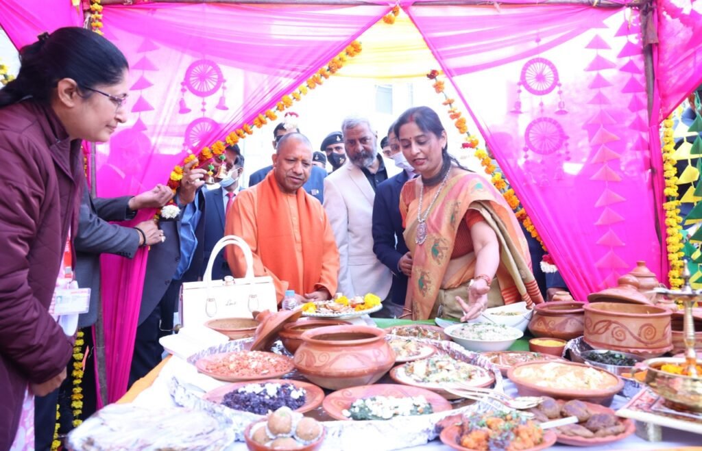 हर महानगर में हो भारत की विभिन्न परंपराओं और संस्कृति से जुड़े खानपान की गलीः सीएम योगी&nbsp;
