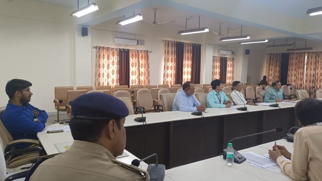 10 वर्ष से अधिक समय हो गया है तो अपने आधार को अपडेट अवश्य कराये