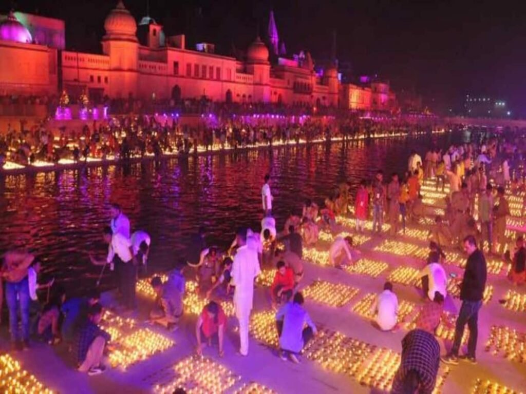 अयोध्या में सीएम योगी के प्रयासों का दिखने लगा असर, श्रद्धालुओं को हो रहे श्रीरामलला के सुगम दर्शन
