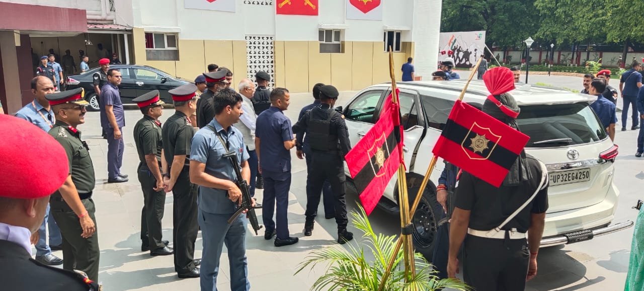 लखनऊ में कारगिल विजय दिवस का भव्य आयोजन: मुख्यमंत्री ने वीर सपूतों का किया आह्वान