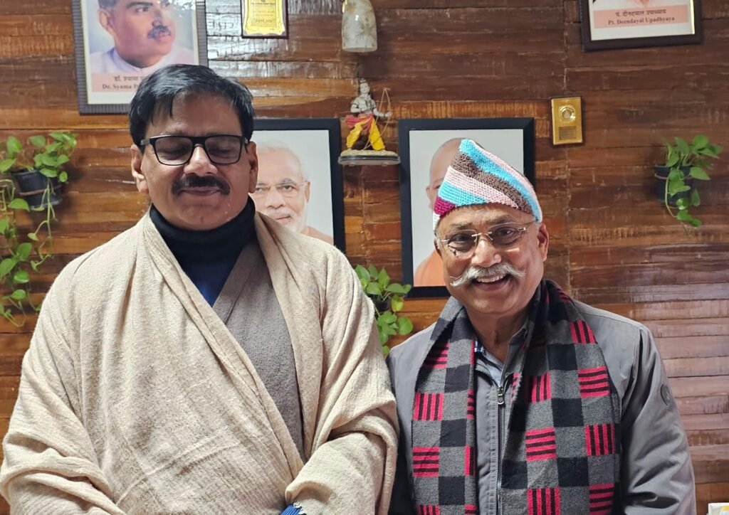 धीरेन्द्र सिंह विधायक जेवर से राष्ट्रीय सनातन महासंघ अध्यक्ष जितेन्द्र प्रताप सिंह की शिष्टाचार भेंट