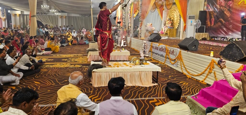 दो दिवसीय भव्य श्रीराम हनुमत महोत्सव का समापन गंगा आरती के साथ सम्पन्न