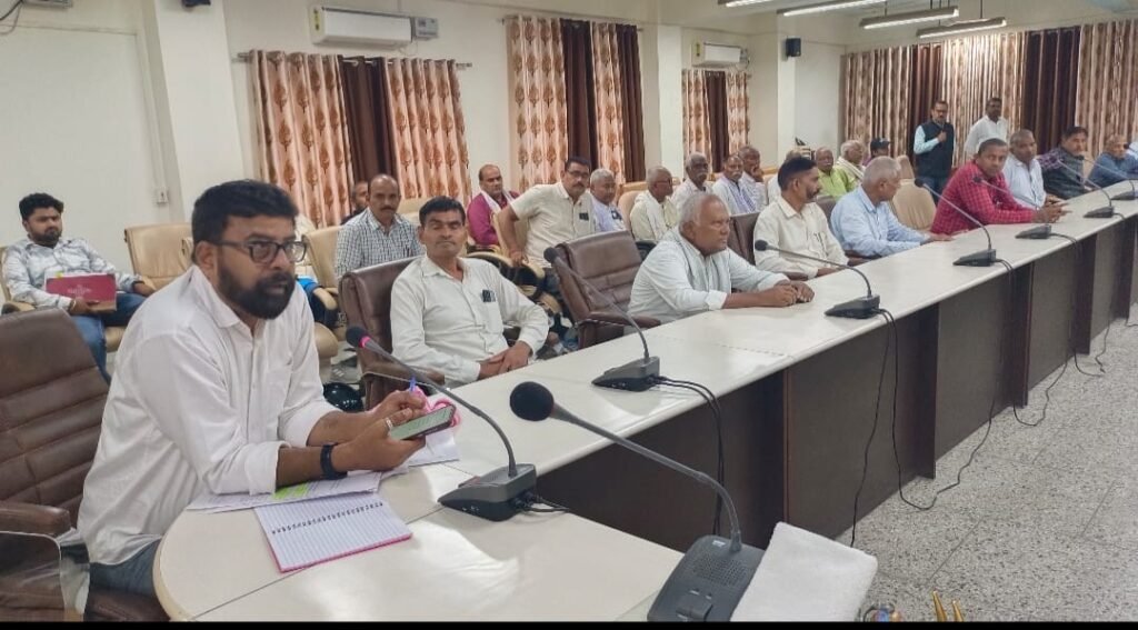 भूतपूर्व सैनिकों की समस्याओं का प्राथमिकता के आधार पर होगा समाधान — नगर मजिस्ट्रेट विजेंद्र कुमार ने दिया आश्वासन