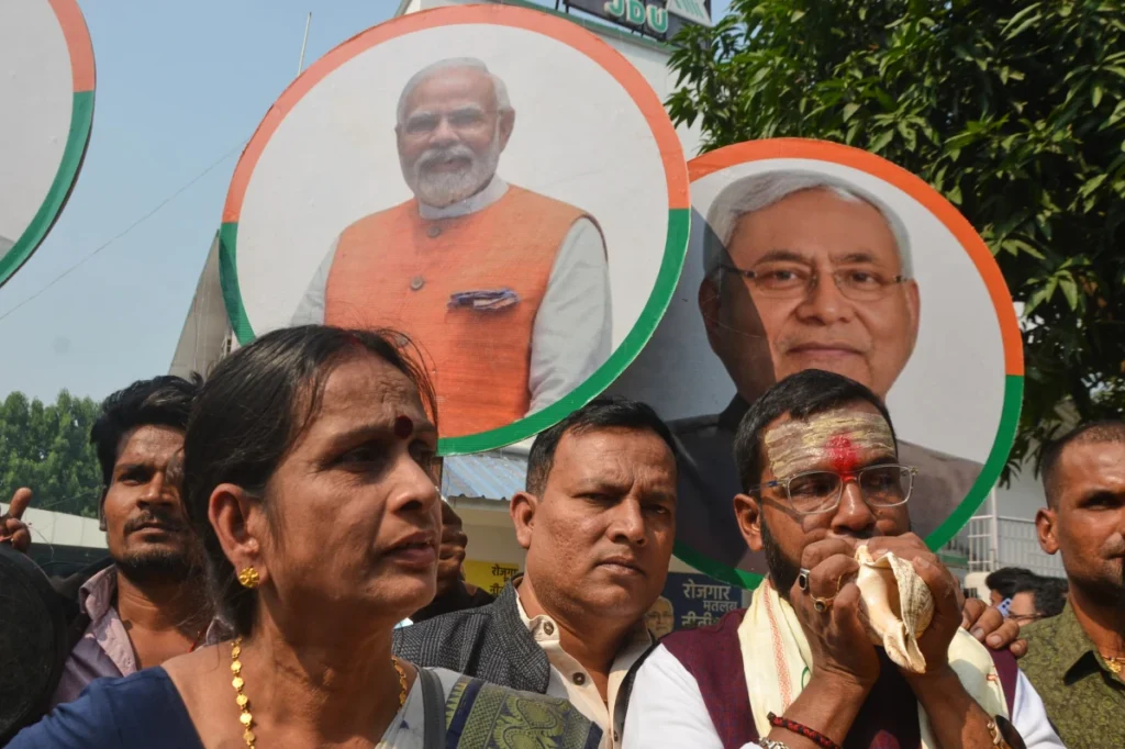 NDA की प्रचंड जीत पर बोले मोदी, गर्दा उड़ा दिया