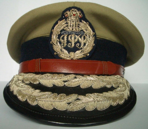“उत्तर प्रदेश में फिर चला सख्त प्रशासनिक चाबुक: 27 आईपीएस अधिकारियों का तबादला, 13 जिलों के कप्तान बदले”