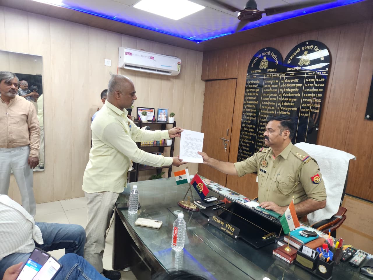 विधानसभा के सत्ता गलियारों में भूचाल! प्रमुख सचिव प्रदीप दुबे पर भ्रष्टाचार के गंभीर आरोप, एफआईआर की मांग