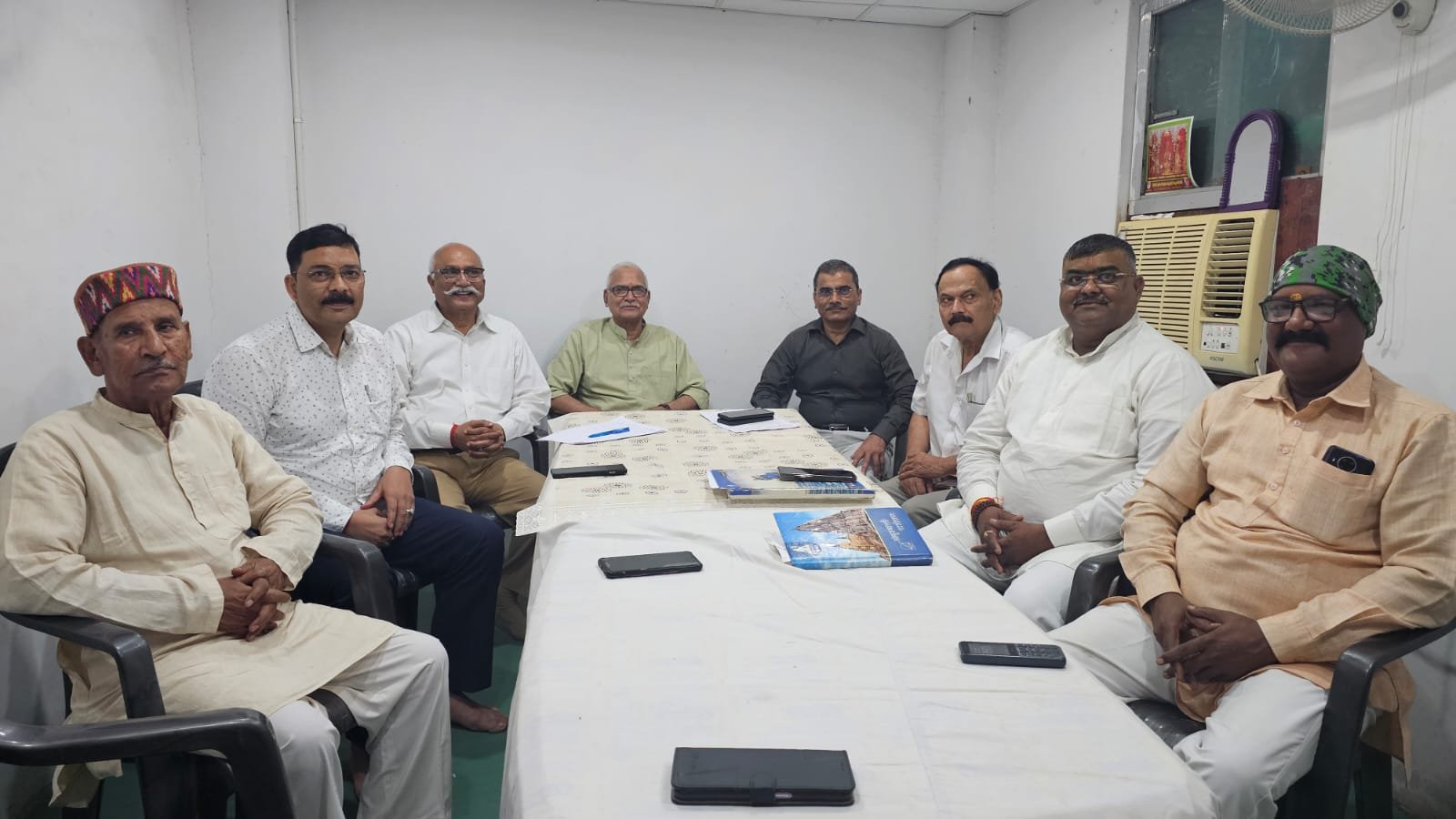 स्वांतरंजन जी की स्नेहमयी उपस्थिति में संस्कृत भारती न्यास की ऐतिहासिक कार्यकारिणी बैठक सम्पन्न